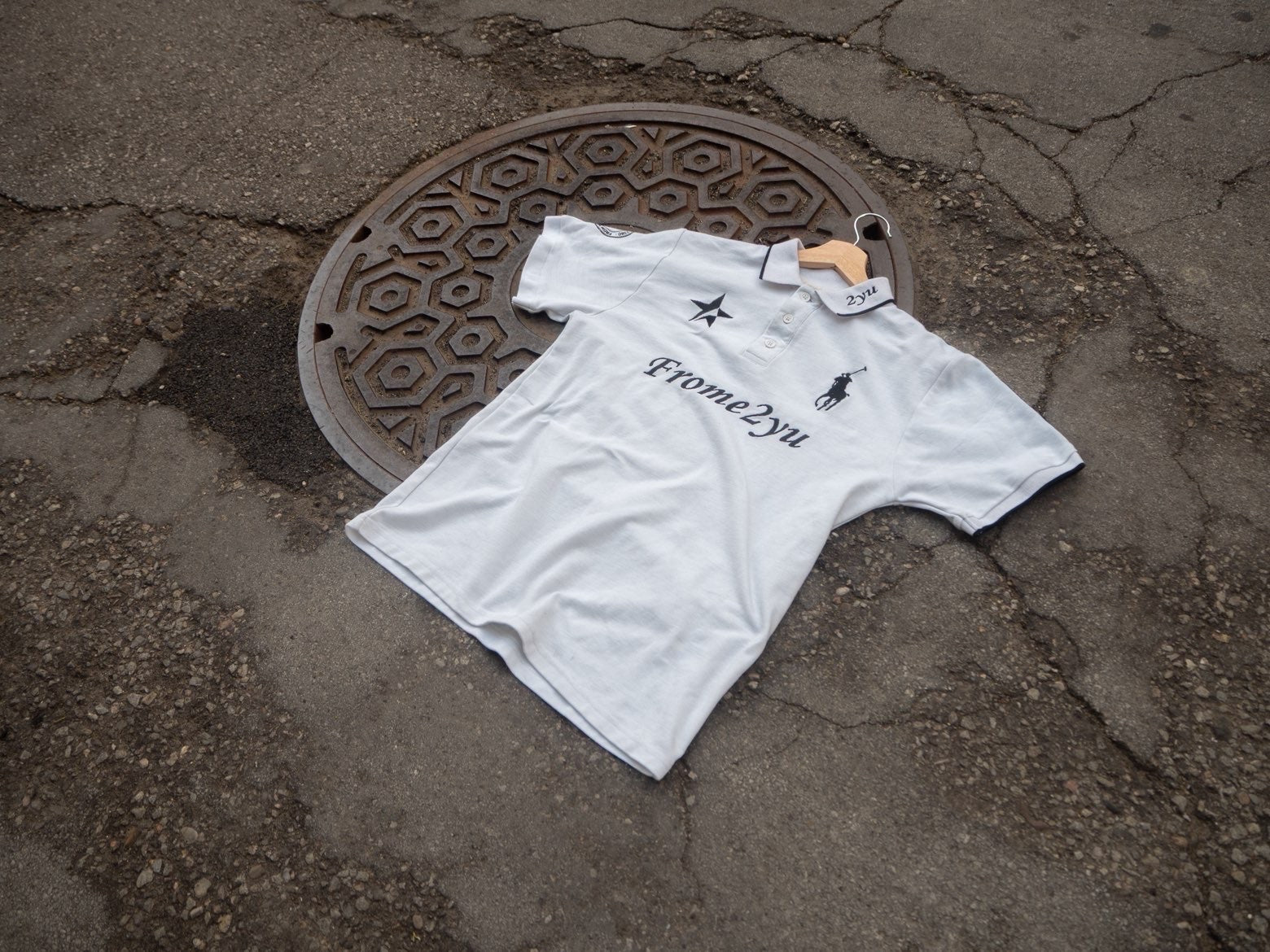 White frome2yu Short Sleeve Polo